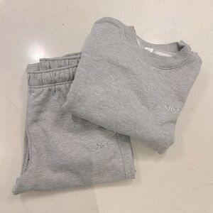 Alo set Brand New! Sweatshirt and sweatpants, grey, Size small
